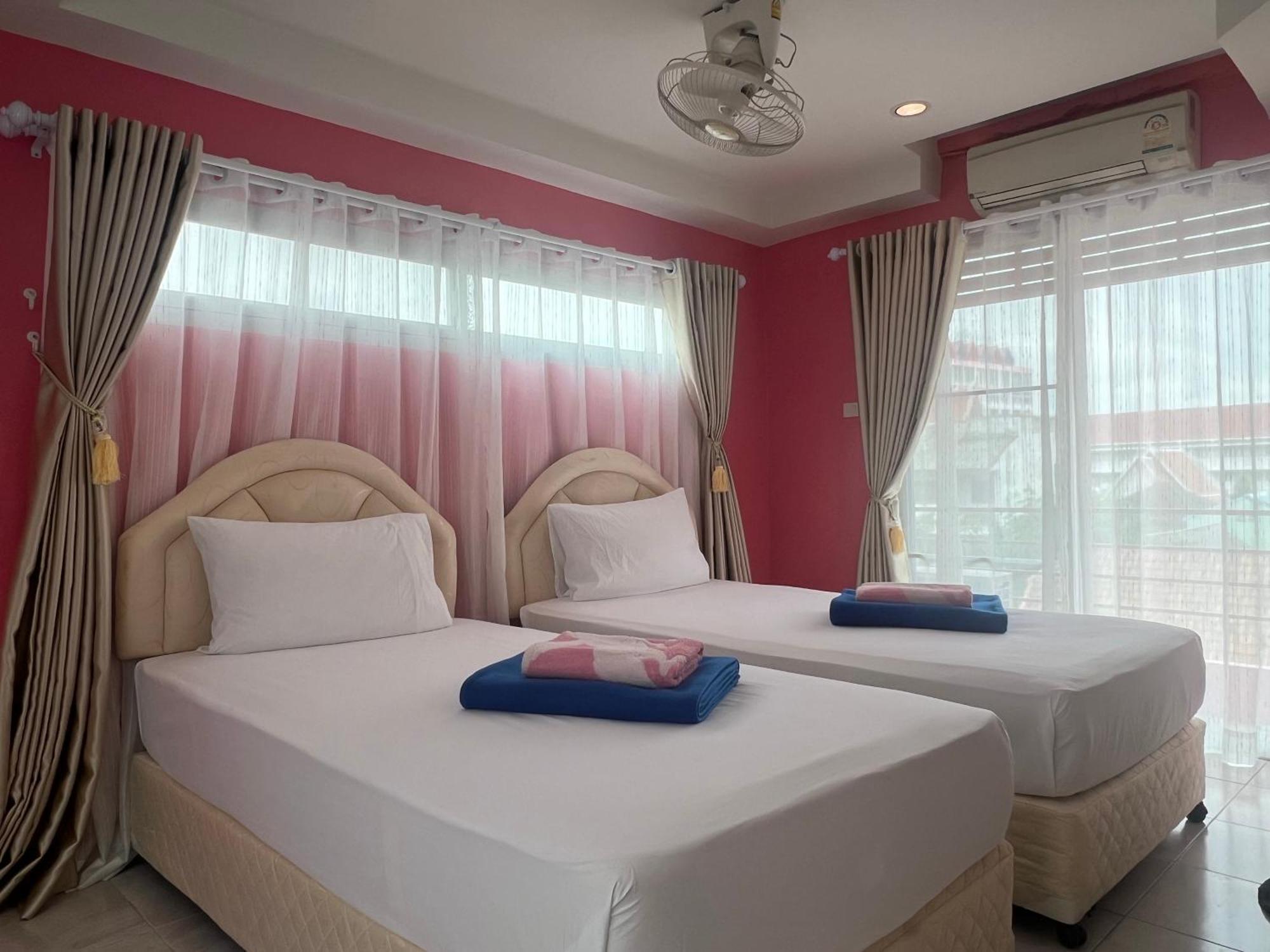 Отель Bonita House Бангкок Экстерьер фото